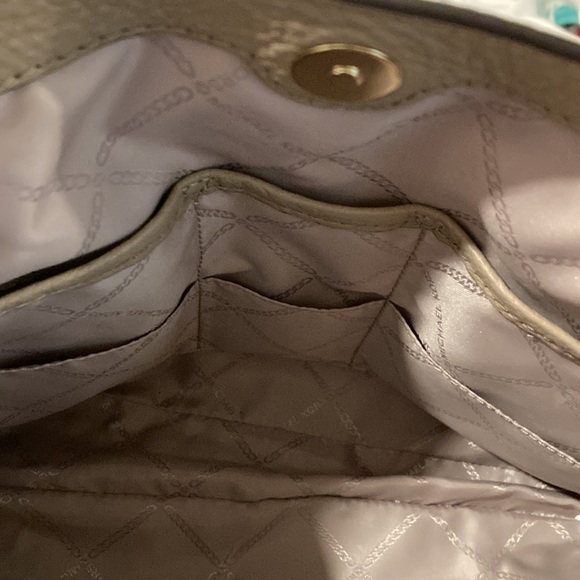 Michael Kors bag - Picture 4 of 6